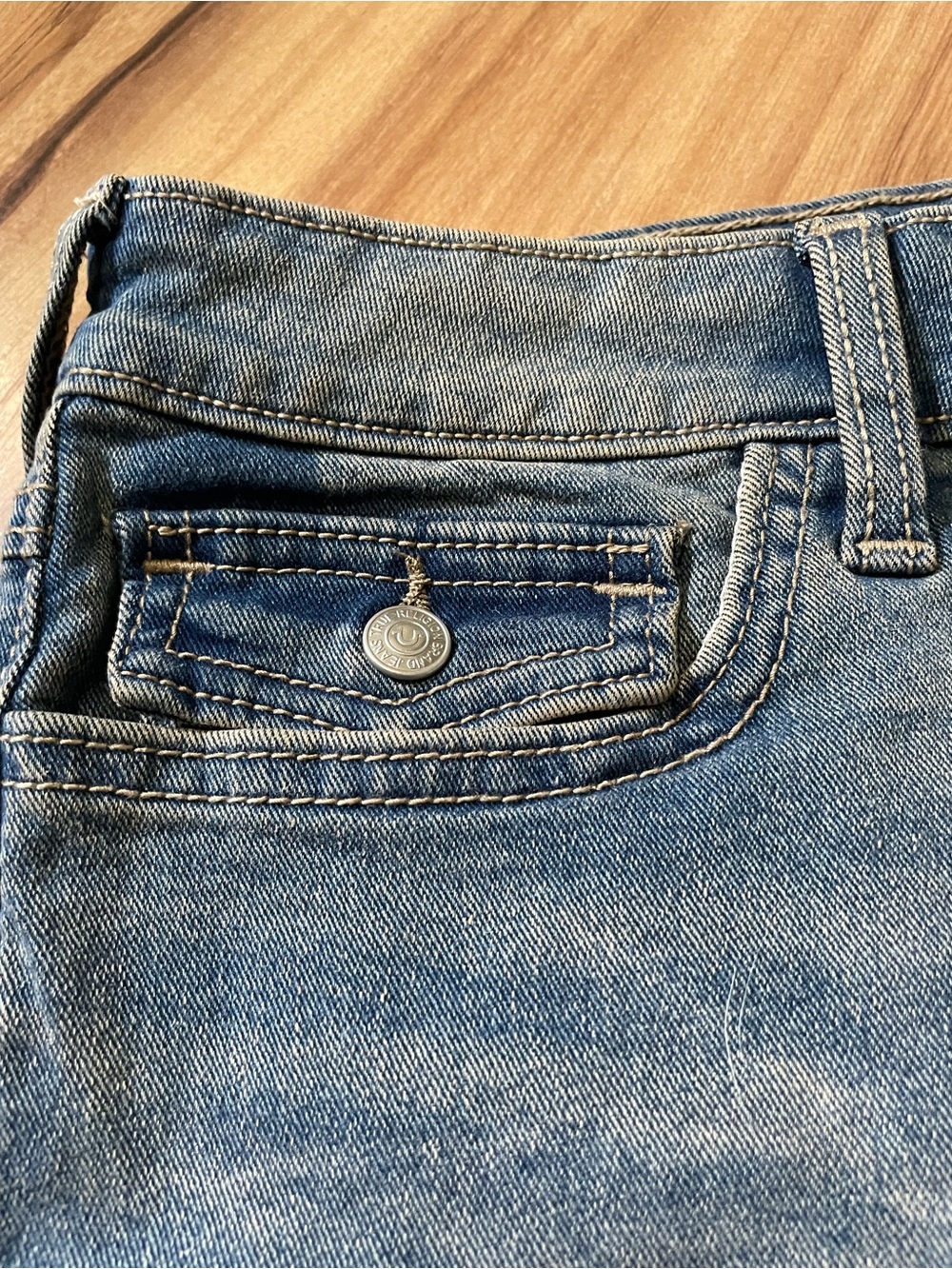 NWT True Religion Joey Low Rise Shorts Frayed Hem Flap Pocket Size 29 (8) Y2K - Picture 4 of 9
